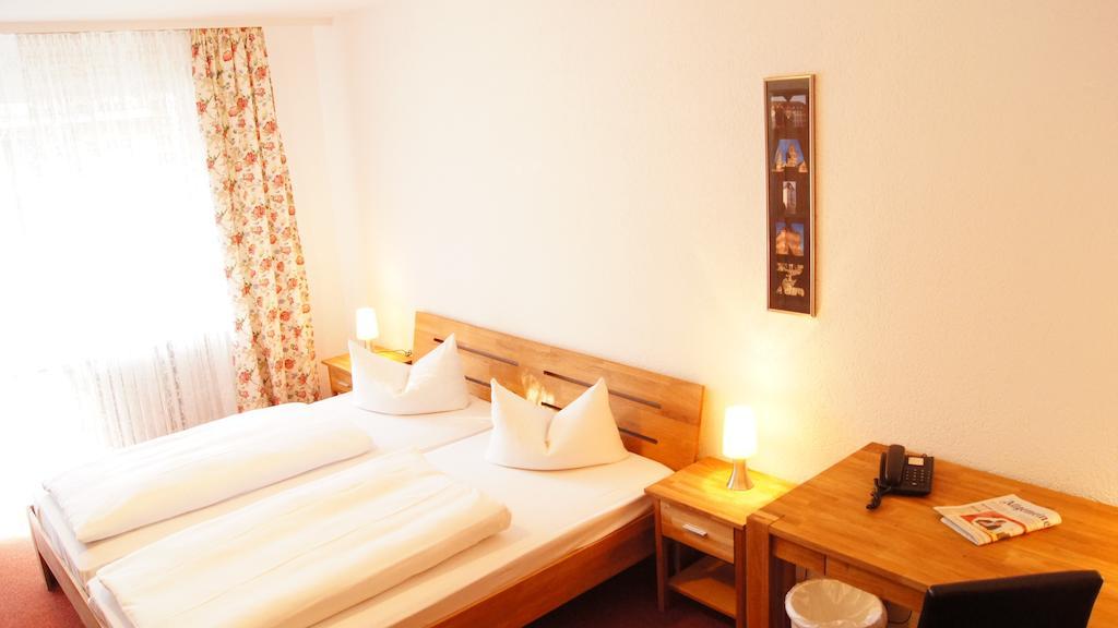 Hotel Garni Am Hechenberg Mayence Extérieur photo